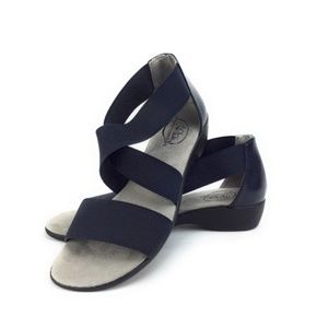 Life Stride Women's Tellie Flat Sandal